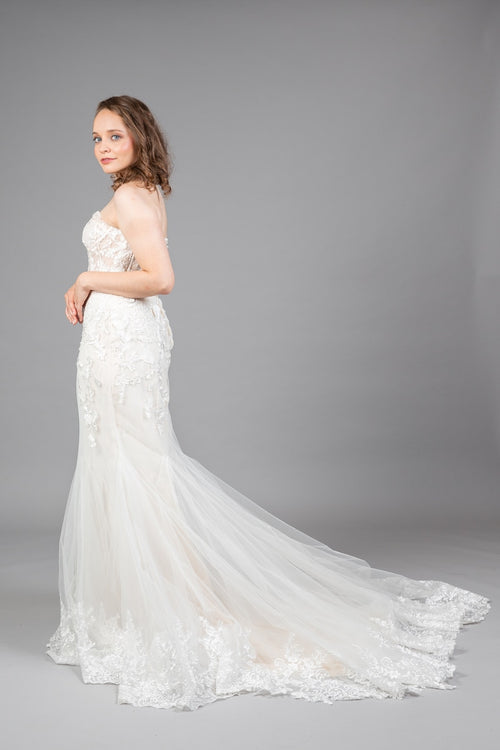 Botanical Champagne Wedding Dress side view, strapless lace gown with tulle train – Art Kollocsion Auckland