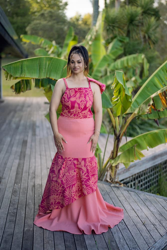 Pink mermaid ball gown with geometric print bodice and square neckline – Art Kollocsion Auckland