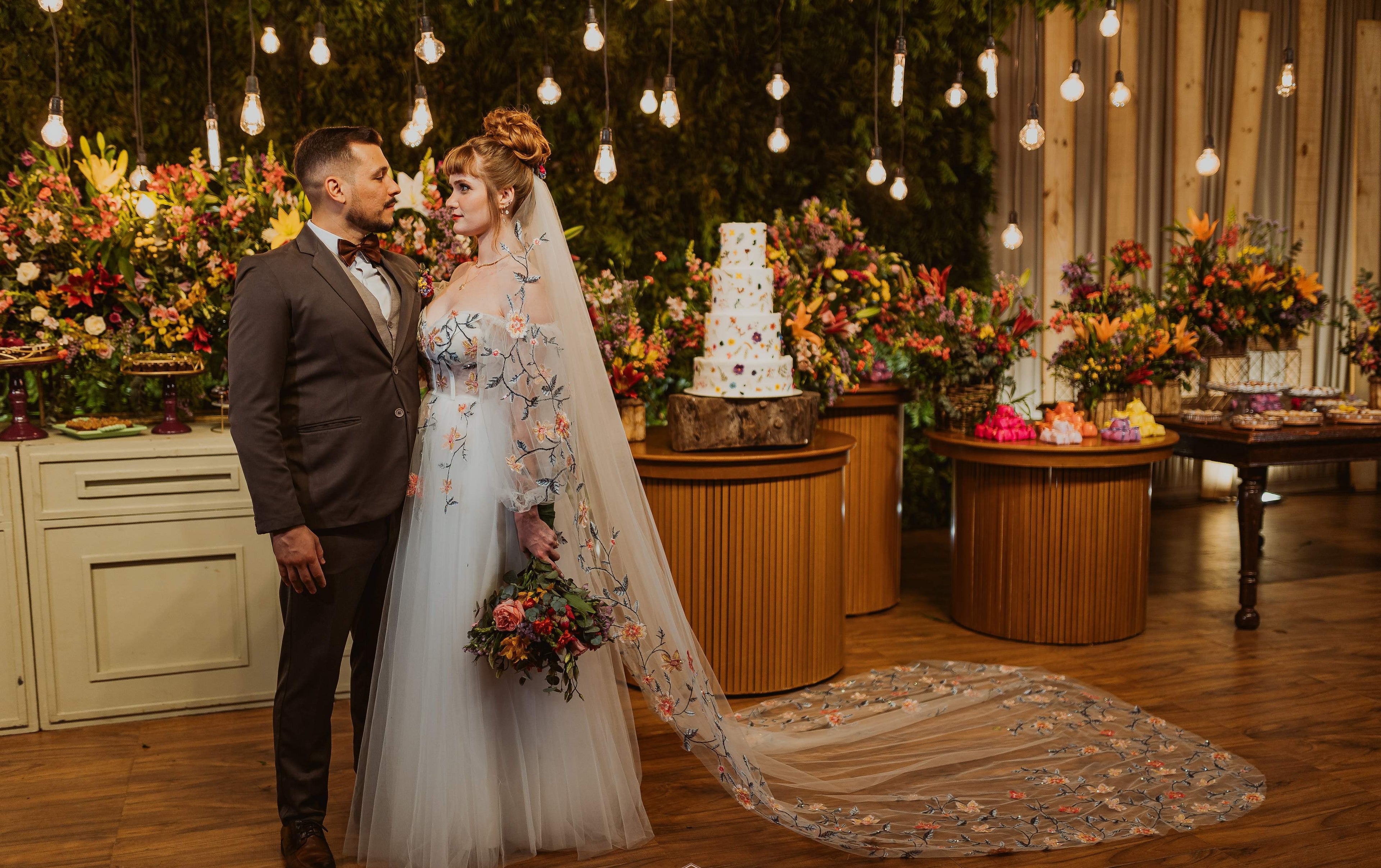 Cathedral Length Veil – Colourful & Unforgettable