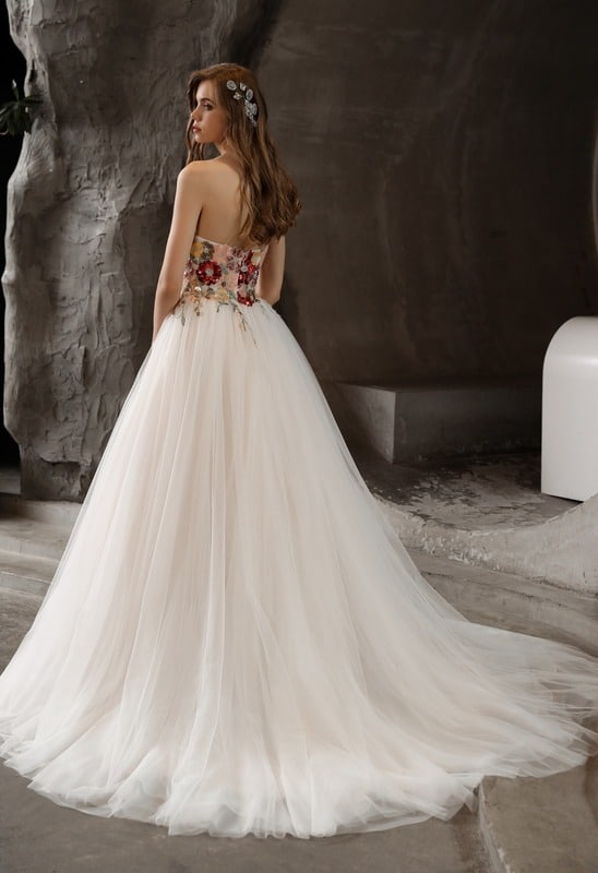 Back view of strapless A-Line Princess Sweetheart Floral Wedding Gown with ivory tulle train – Art Kollocsion Auckland