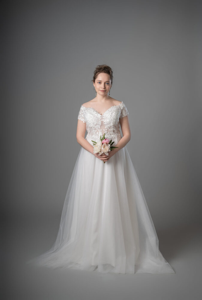 Off-the-Shoulder Tulle Princess Wedding Gown